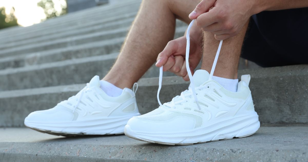 How to Clean White Shoe Soles | 6 Effective Methods