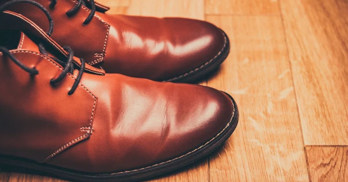 How to Remove Creases from Leather Shoes | 5 Easy DIY Methods