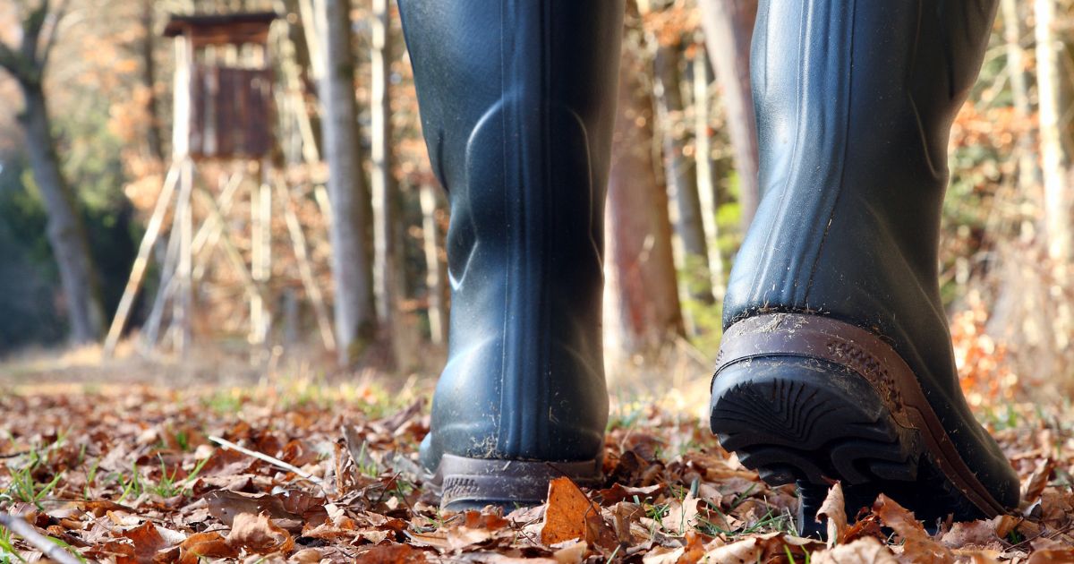Best Hunting Rubber Boots For Sore Feet | Find Relief Now